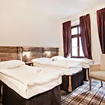 Five Stars Apartahotel 3*