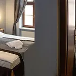 Five Stars Apartahotel Breslavia