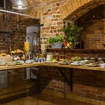 Apartahotel Five Stars Breslavia