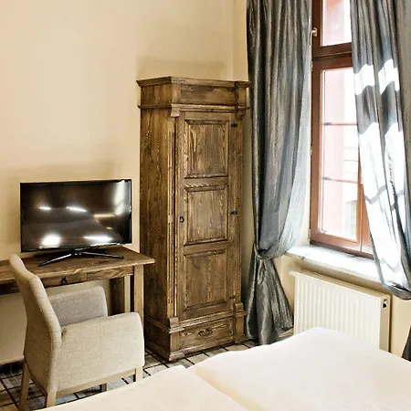 Hotel apartamentowy Five Stars 3*