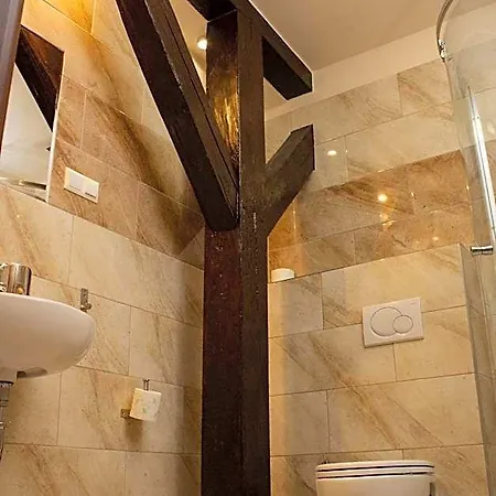Hotel apartamentowy Five Stars