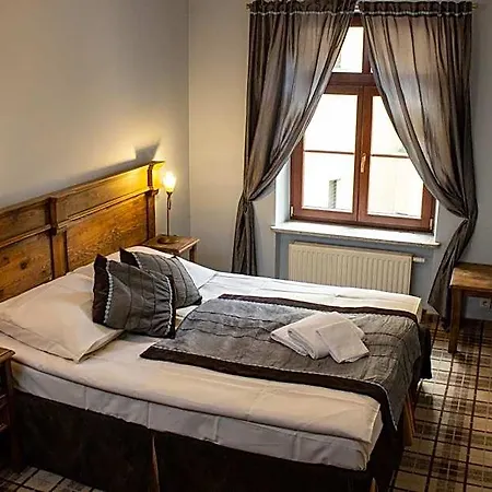 Five Stars Hotel apartamentowy 3*