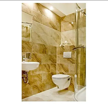 Hotel apartamentowy Five Stars Wrocław