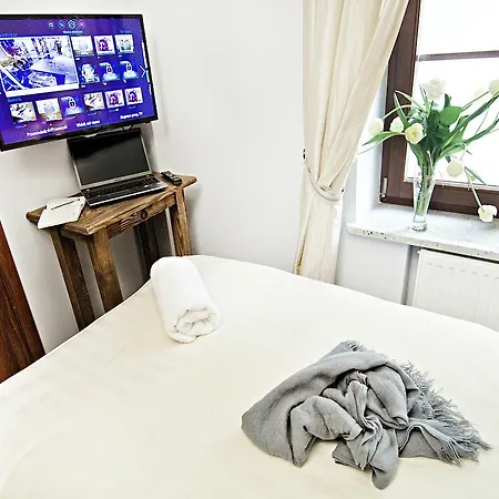 Five Stars Ξενοδοχείο με διαμερίσματα Βρότσλαβ